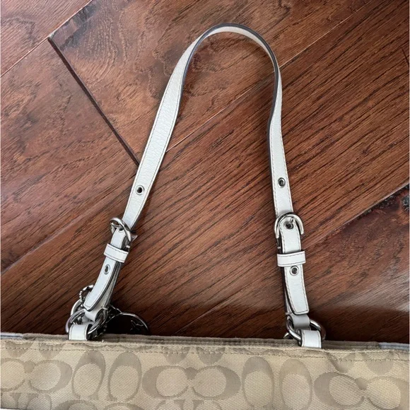 Coach Beige and Cream Signature Tote - Picture 9 of 15